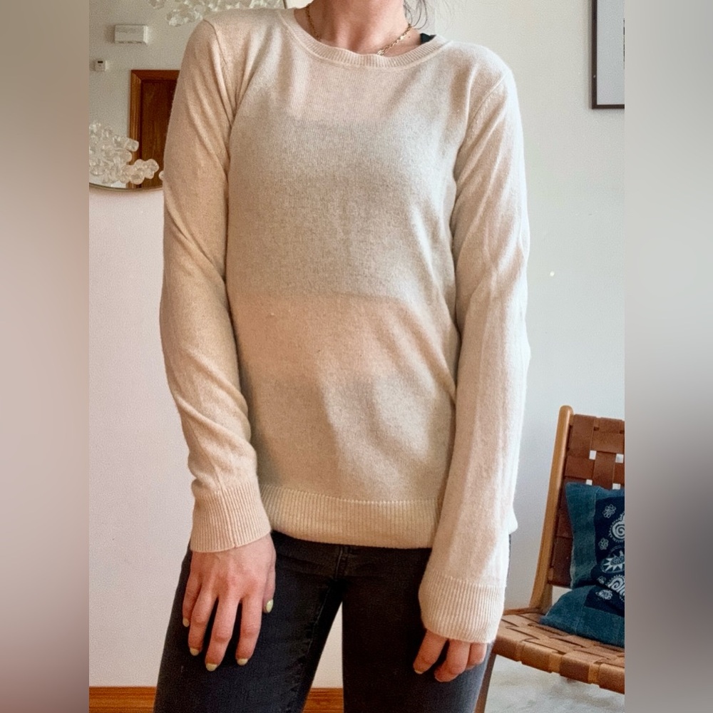 100% Cashmere Sweater in Crème